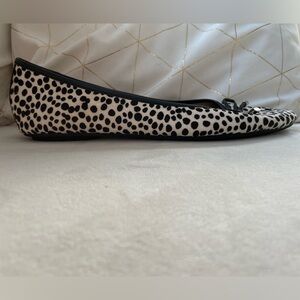 Stylish Black and White Polka Dot Women's Flats